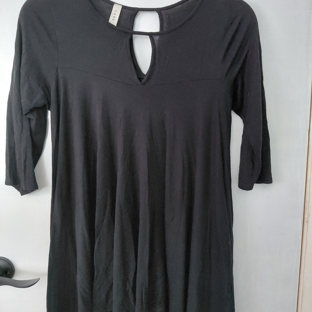 Luxe Black Keyhole Tunic Top